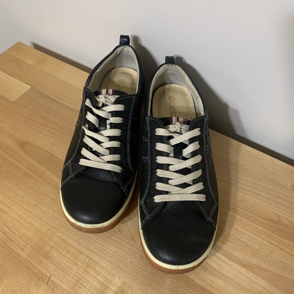 Ecco all leather sneakers